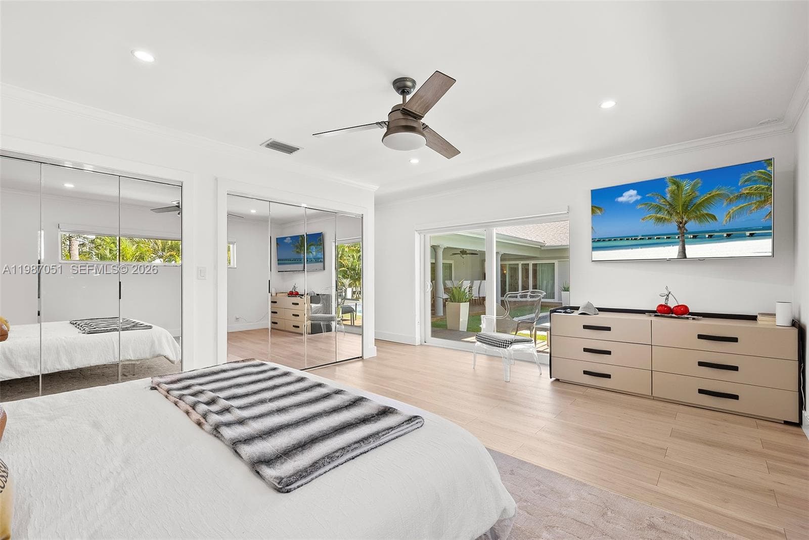 424 Alamanda Dr photo 38