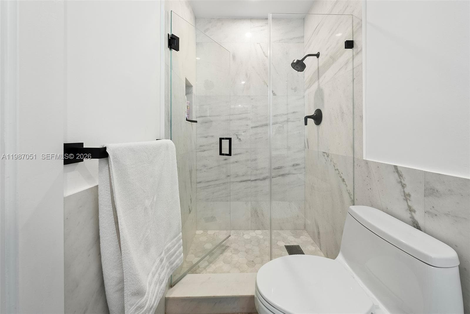 424 Alamanda Dr photo 45