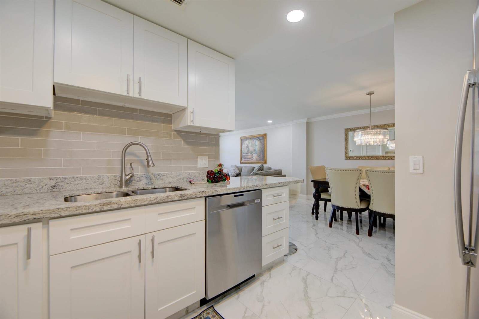 JH 1007 kitchen 3