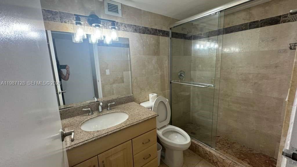 PLAZA OF AMERICAS CONDO P · #710 in Sunny Isles Beach - Photo 16