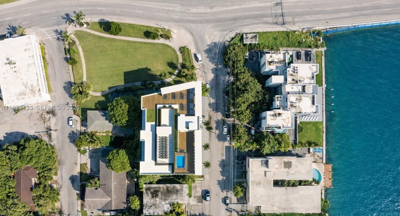 Bayshore Point · #2D in Miami - Photo 8