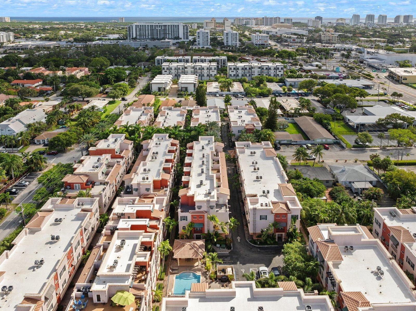 29-web-or-mls-1033-ne-17th-way-2003