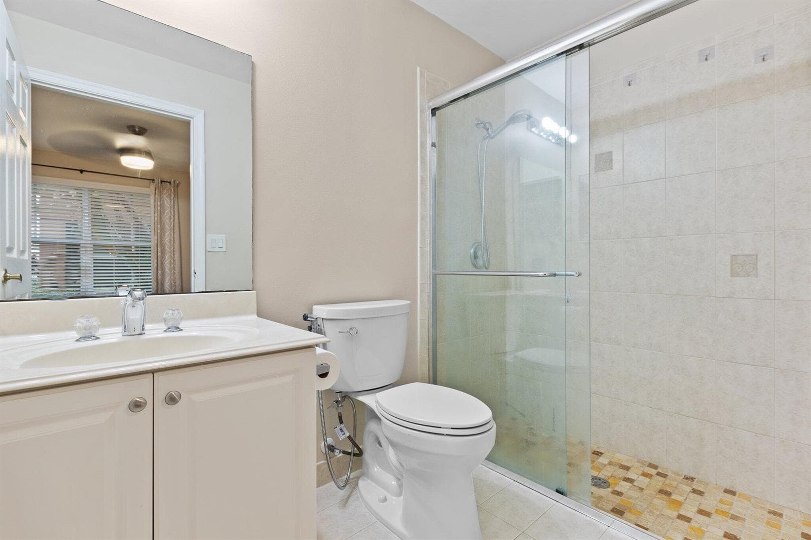 18-web-or-mls-1033-ne-17th-way-2003