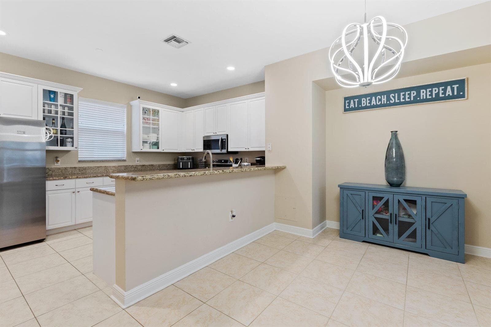 9-web-or-mls-1033-ne-17th-way-2003