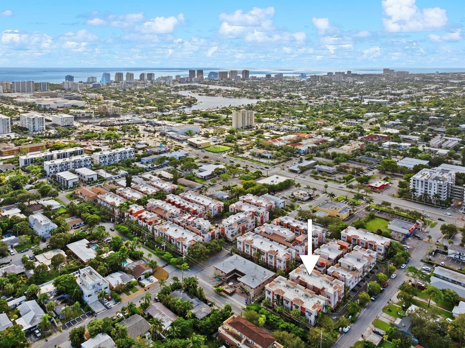 37-web-or-mls-1033-ne-17th-way-2003