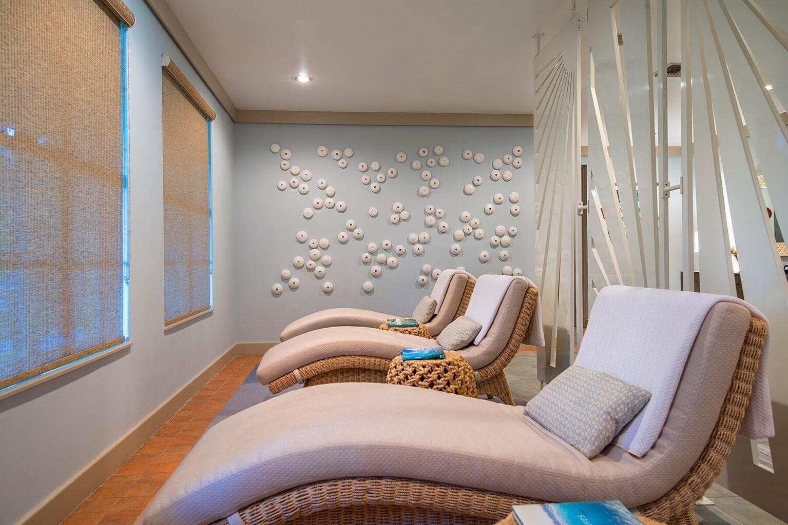 CALM WATER SPA
