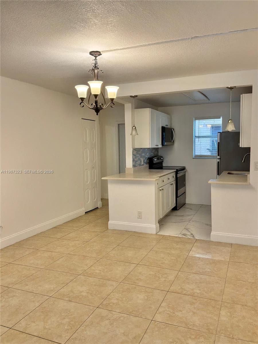 BOCA TOWNE CENTRE CONDO · #1210 in Boca Raton - Photo 4