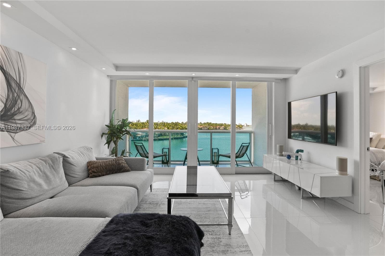 AQUASOL CONDO · #5M in Miami Beach - Photo 1