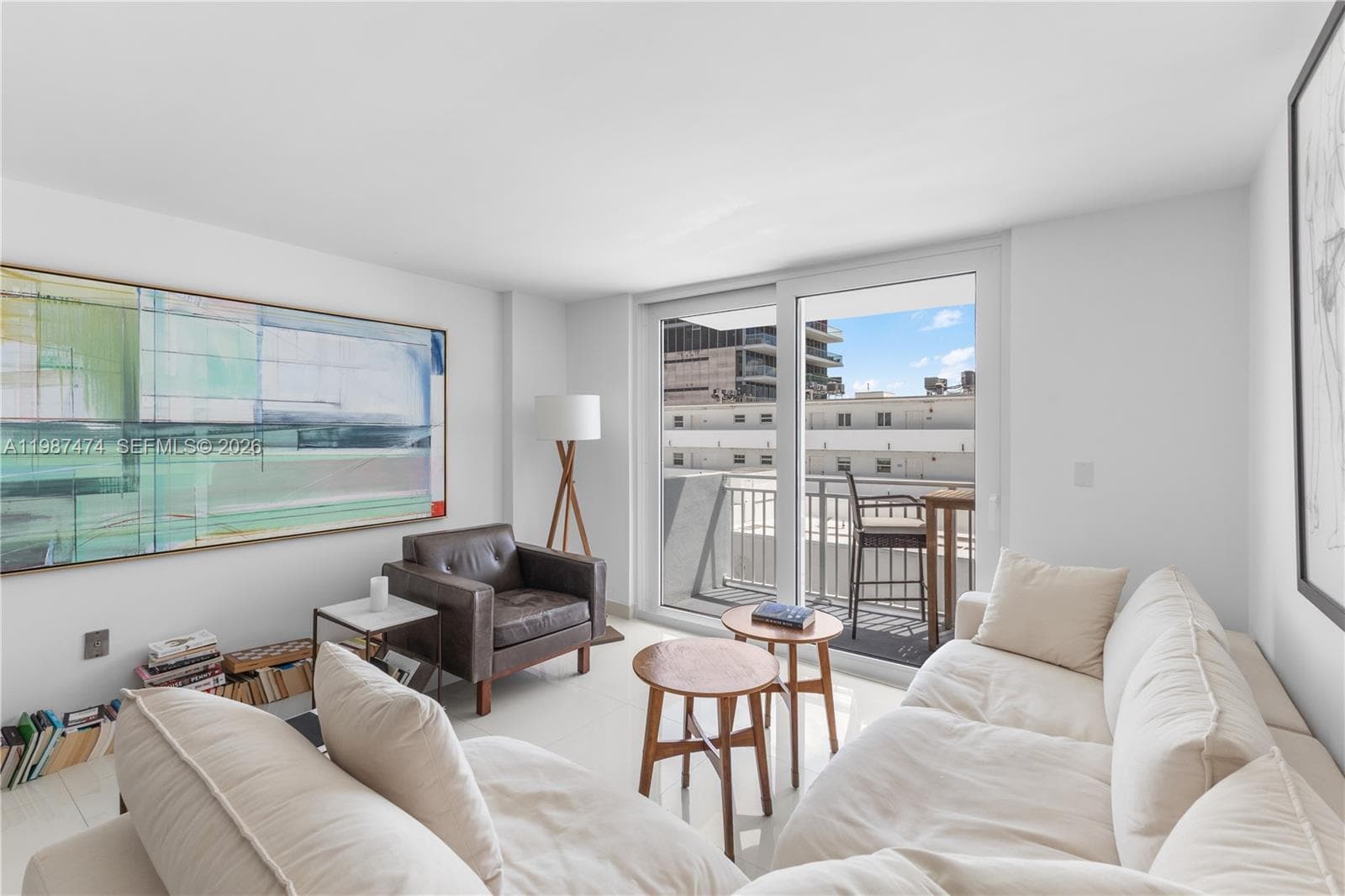 OCEAN POINT CONDO · #607 in Miami Beach - Photo 1