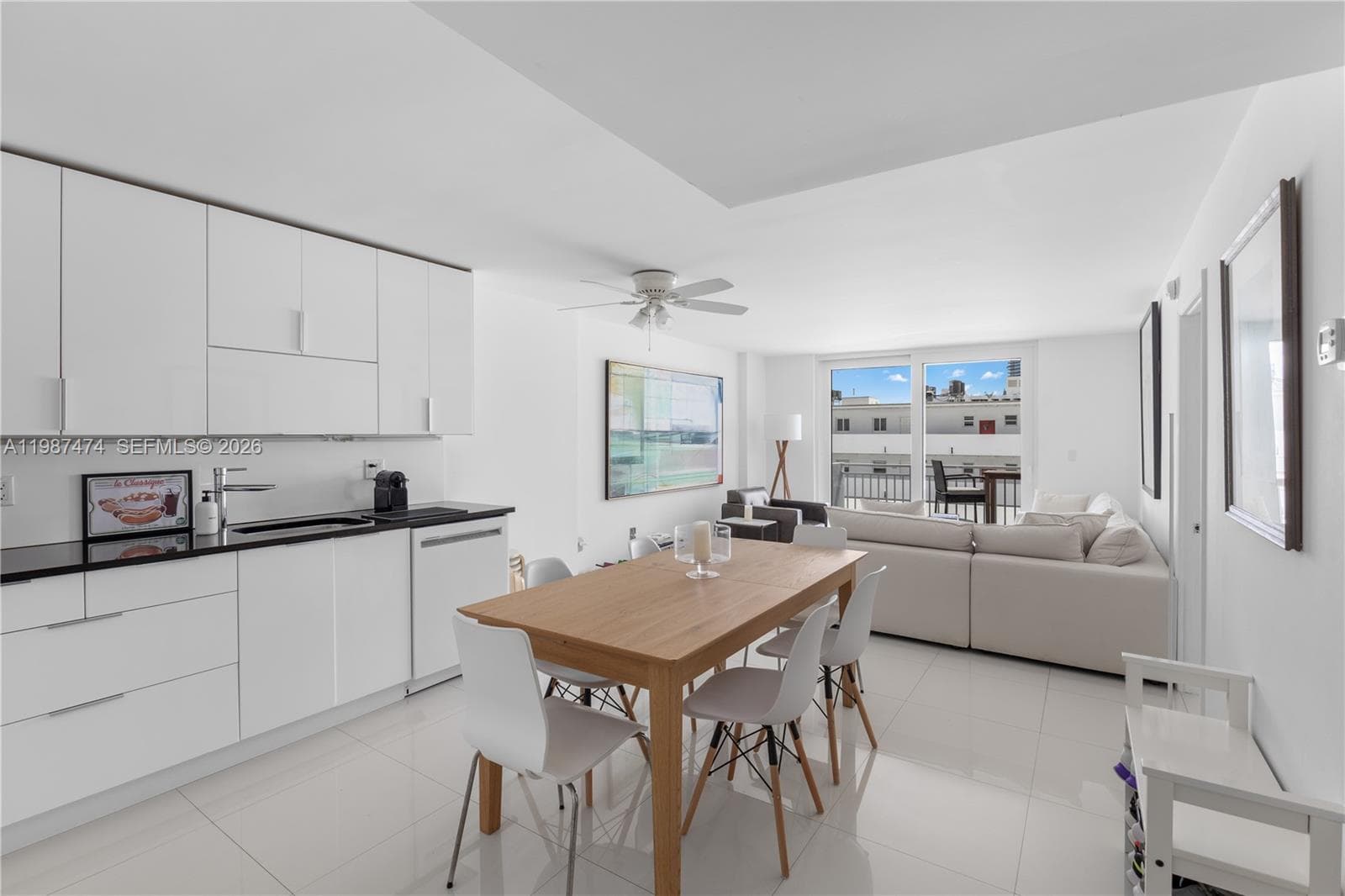OCEAN POINT CONDO · #607 in Miami Beach - Photo 10