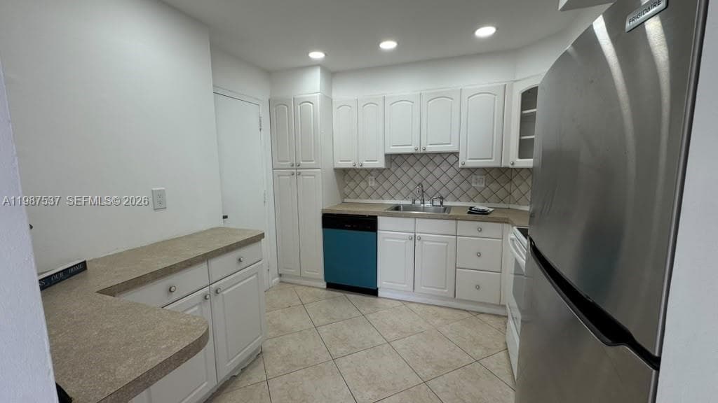 ARLEN HOUSE CONDO · #915 in Sunny Isles Beach - Photo 6