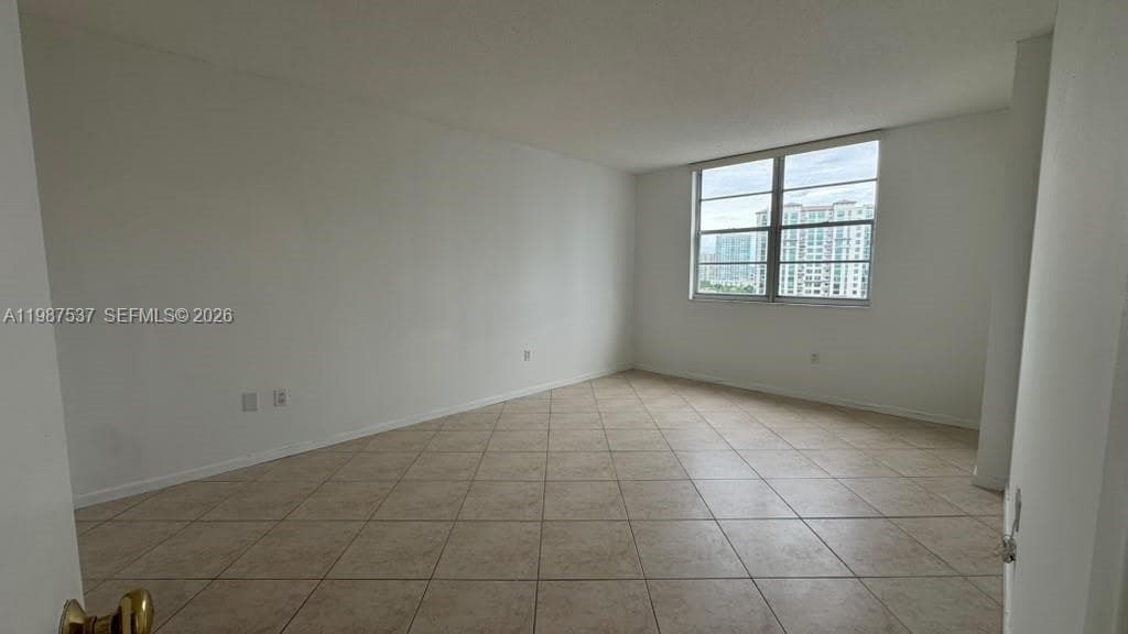 ARLEN HOUSE CONDO · #915 in Sunny Isles Beach - Photo 20