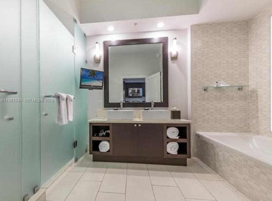 The Blue Provident · #406 in Doral - Photo 6