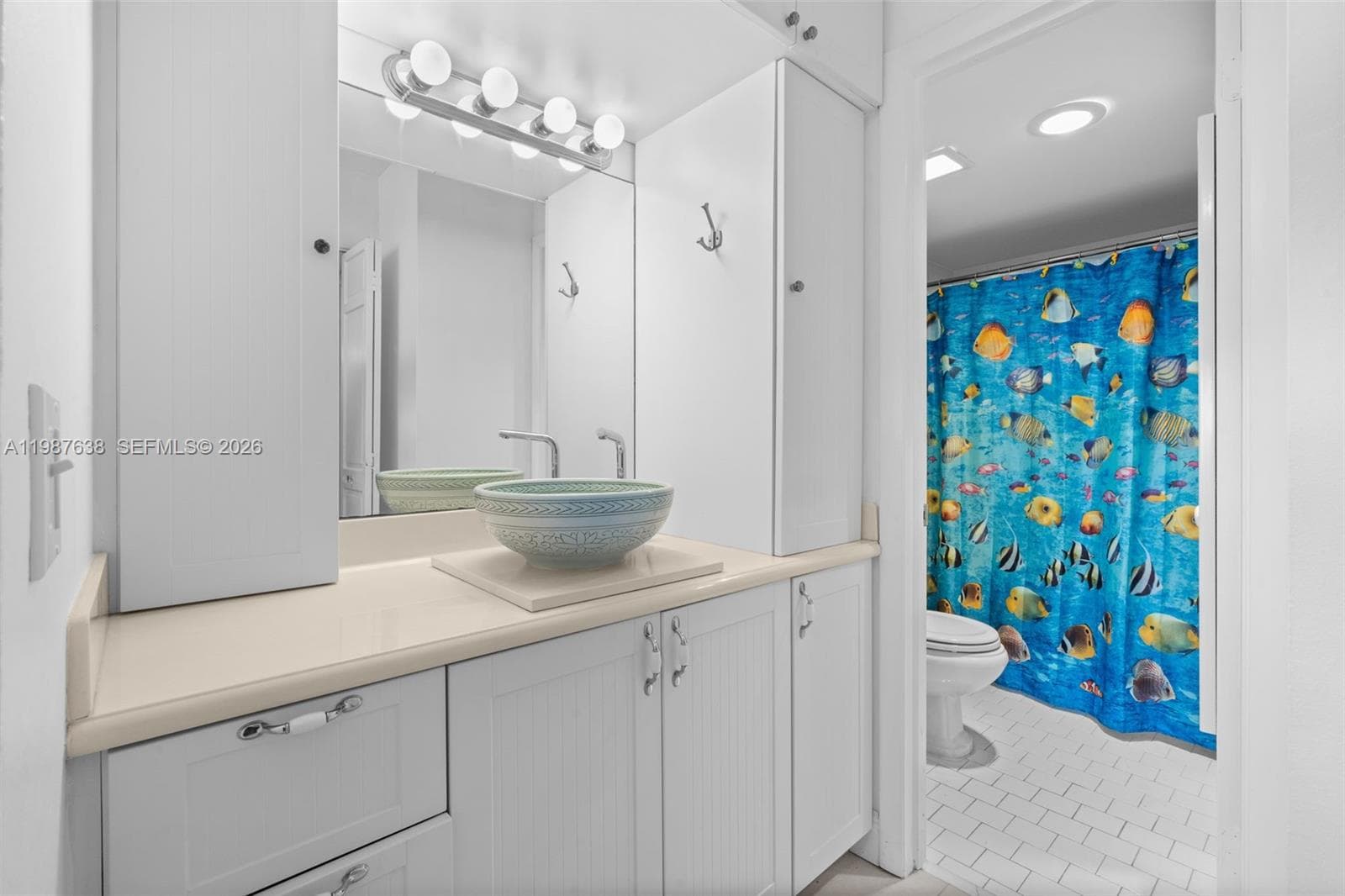 QUADOMAIN · #1102 in Hollywood - Photo 24
