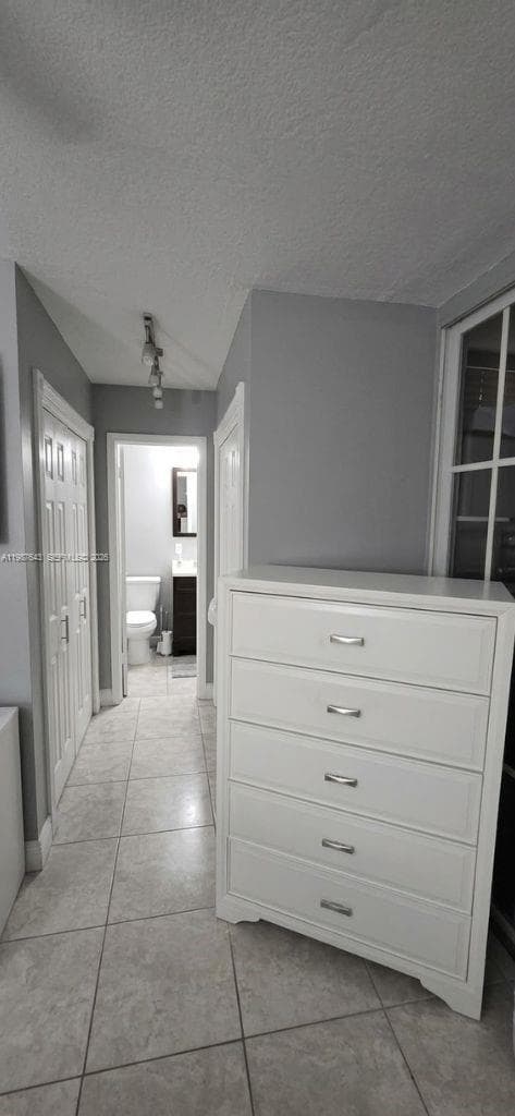 HALF MOON TOWERS CONDO · #206 in Miami - Photo 13