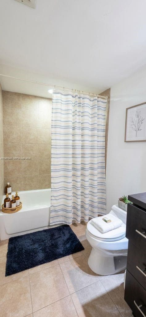 HALF MOON TOWERS CONDO · #206 in Miami - Photo 19