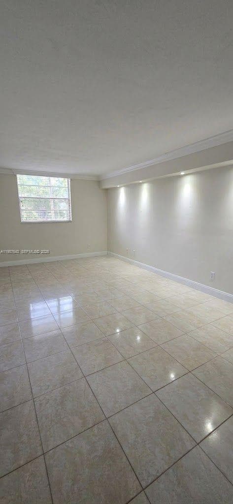 HALF MOON TOWERS CONDO · #206 in Miami - Photo 8