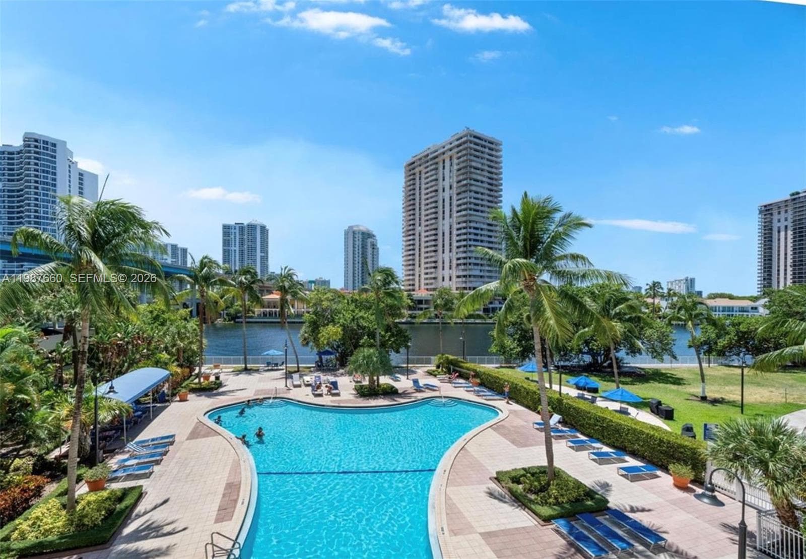 OCEANVIEW BUILDING A COND · #1623 in Sunny Isles Beach - Photo 2