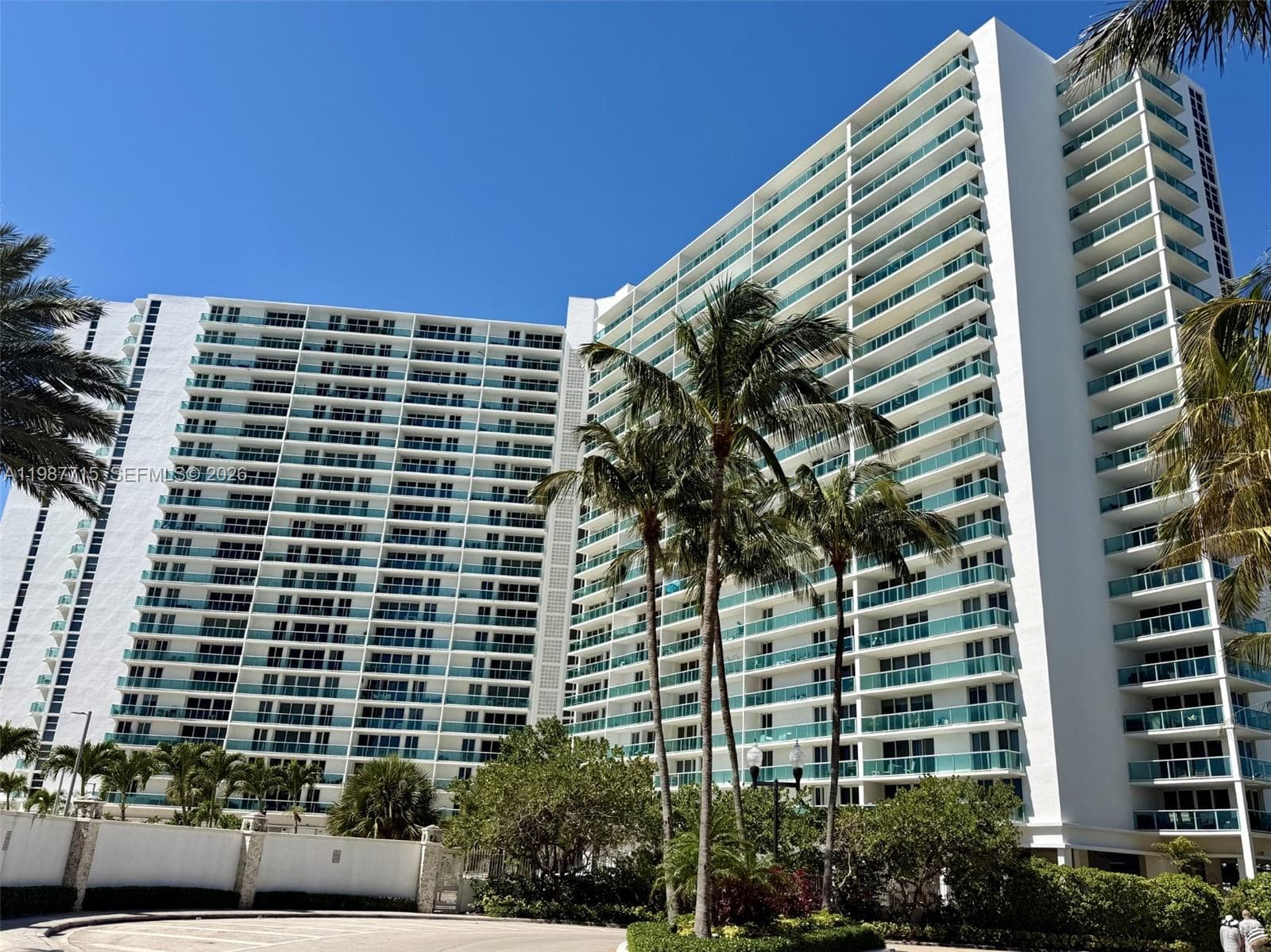 ARLEN HOUSE EAST CONDO · #528 in Sunny Isles Beach - Photo 1