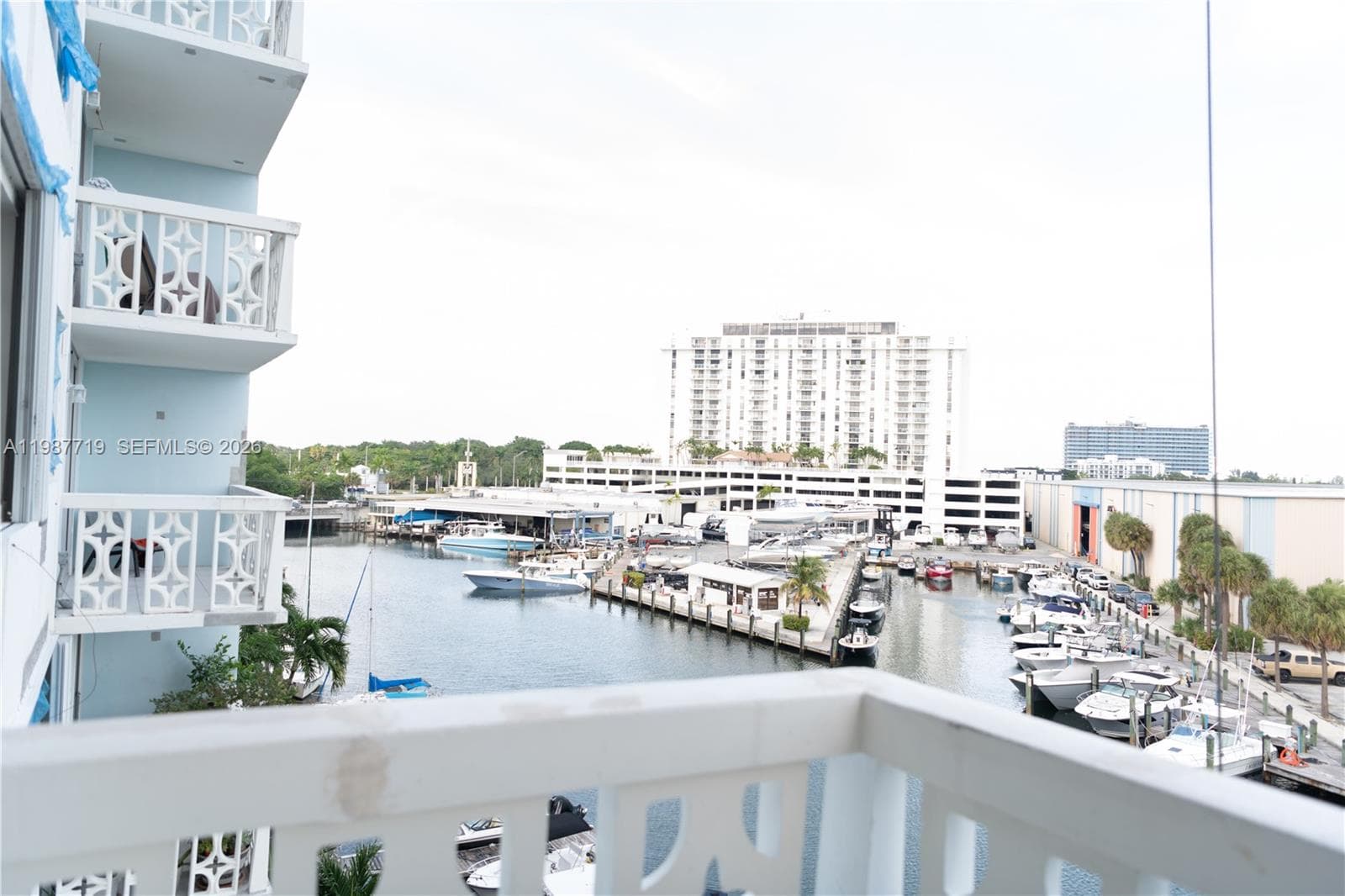 KEYSTONE HARBOR CLUB COND · #512 in North Miami - Photo 2