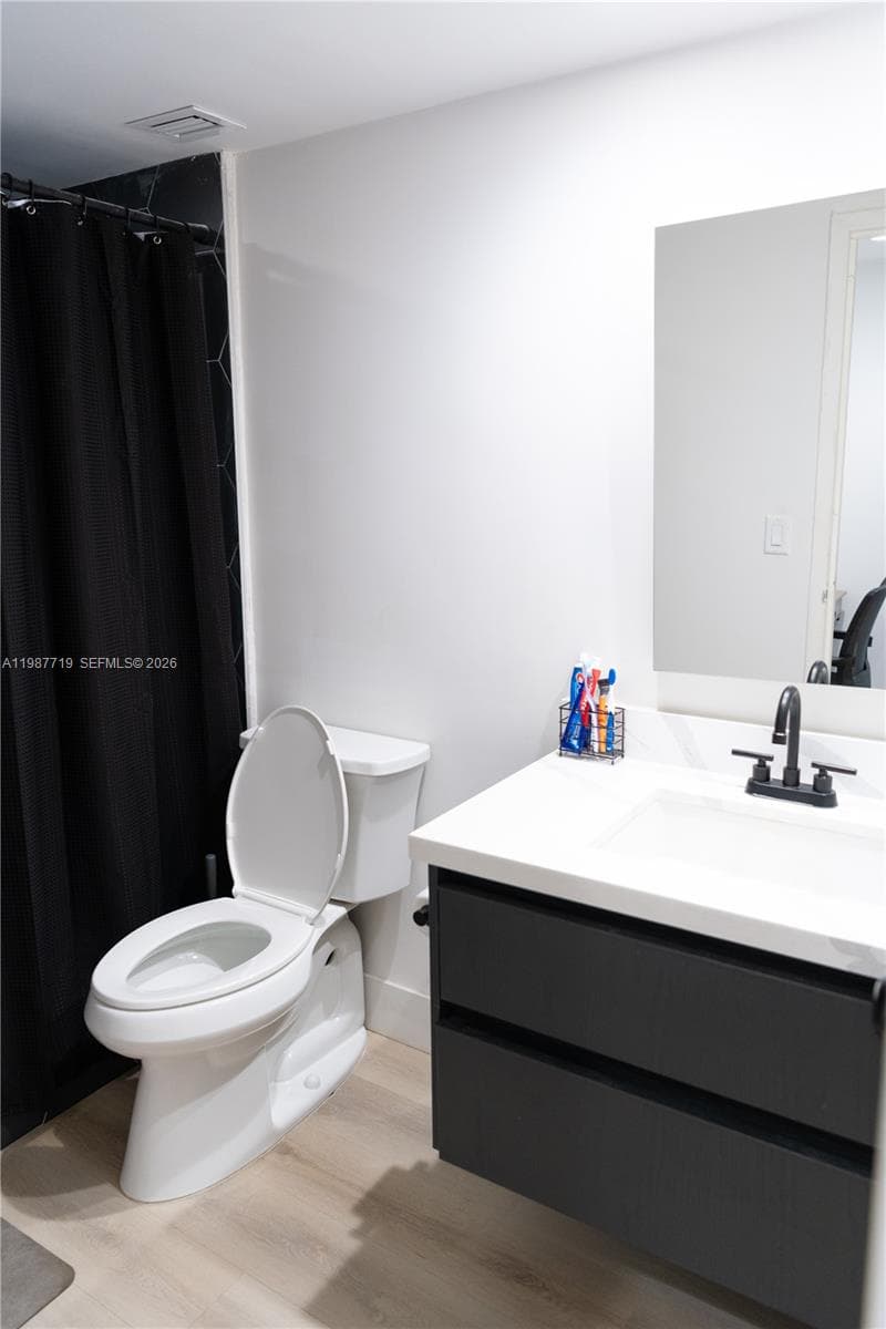 KEYSTONE HARBOR CLUB COND · #512 in North Miami - Photo 22