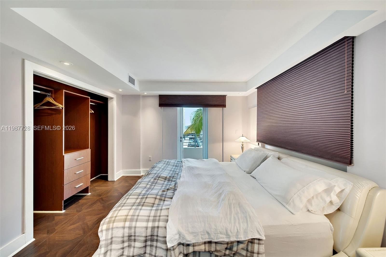 OCEAN FIVE CONDO · #302 in Miami Beach - Photo 17