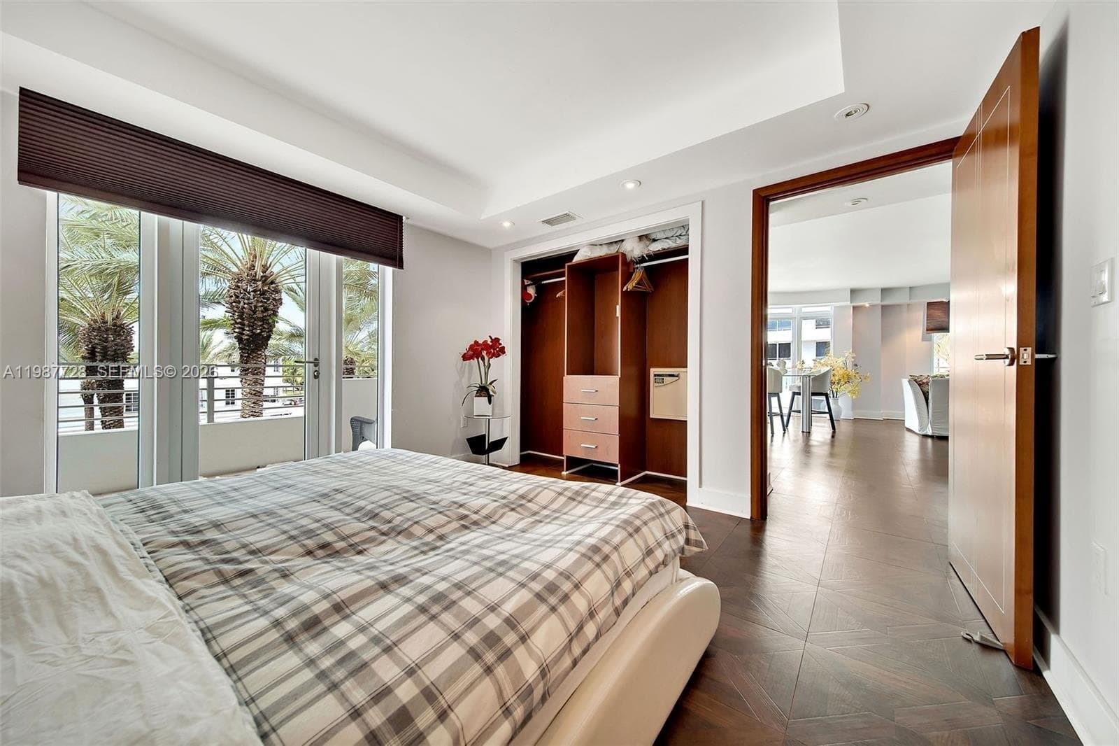 OCEAN FIVE CONDO · #302 in Miami Beach - Photo 12