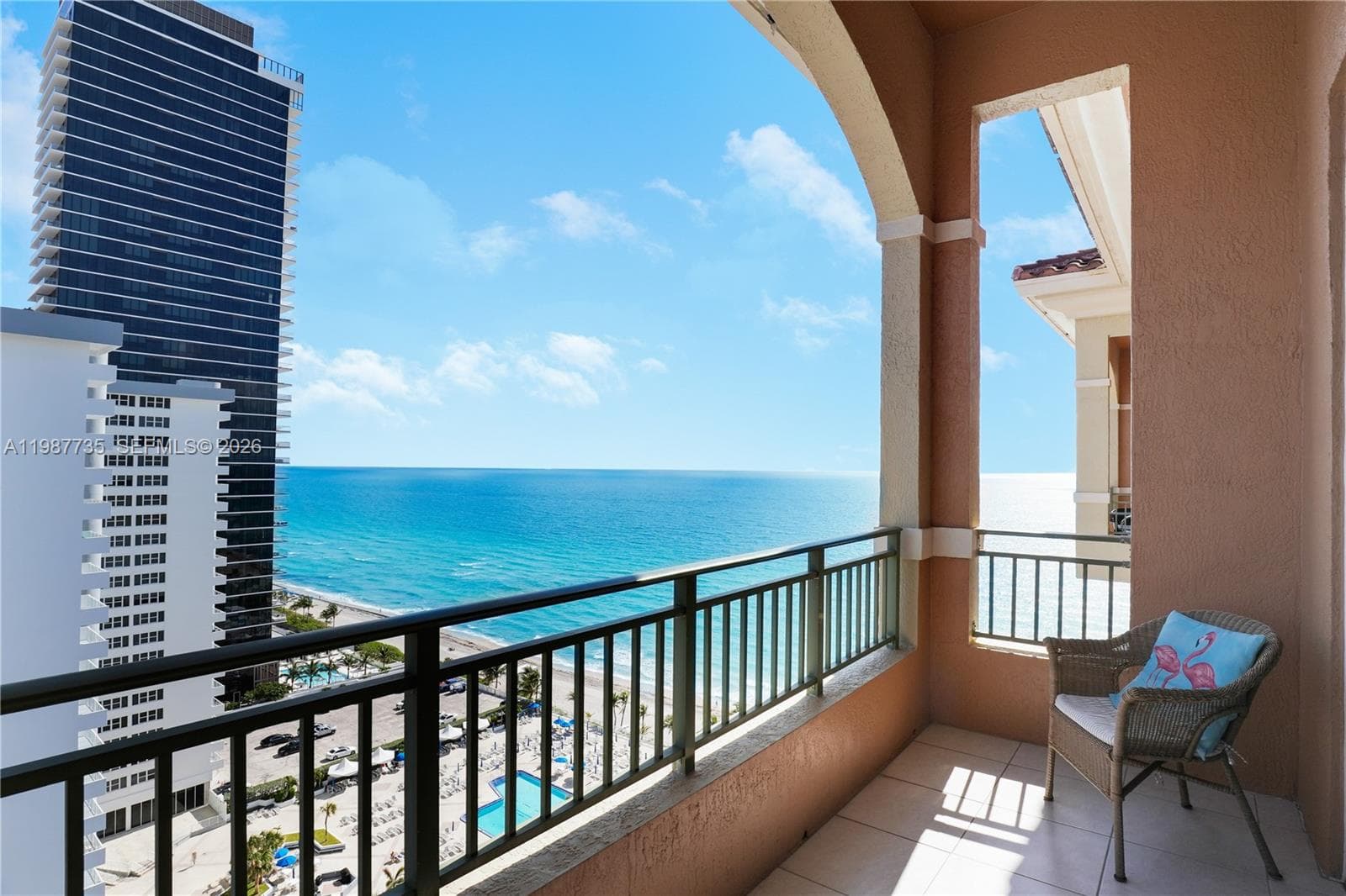 2080 OCEAN DRIVE CONDO · #PH4 in Hallandale Beach - Photo 2