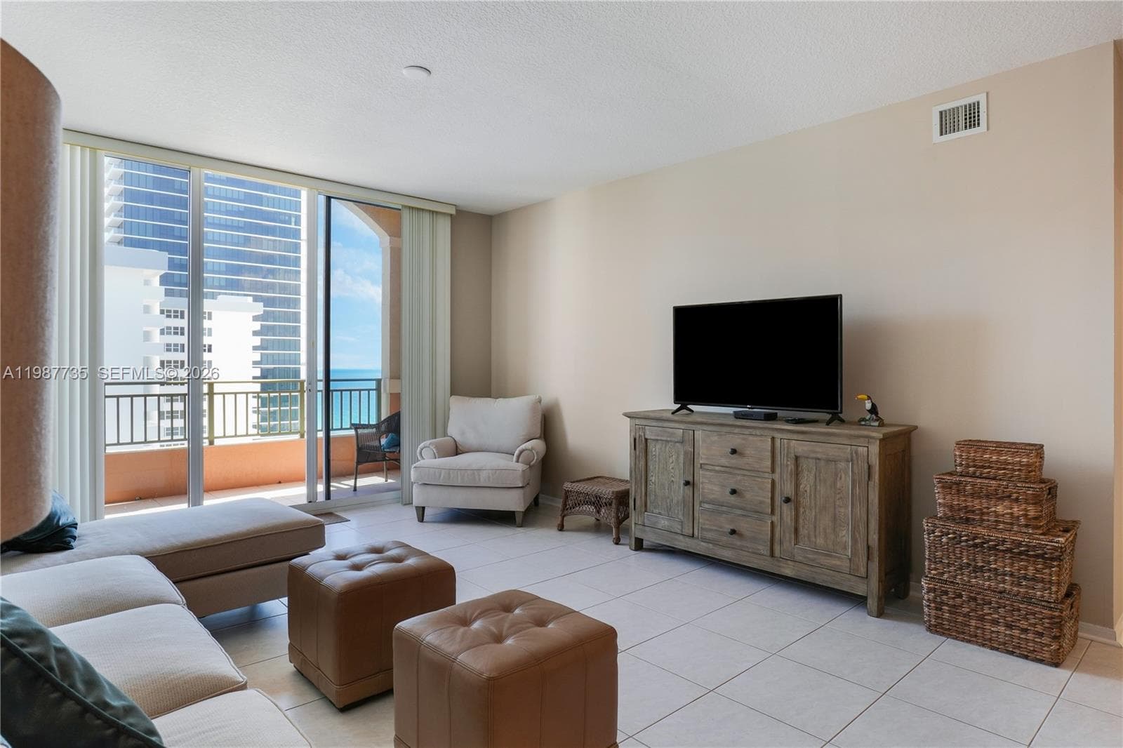 2080 OCEAN DRIVE CONDO · #PH4 in Hallandale Beach - Photo 1