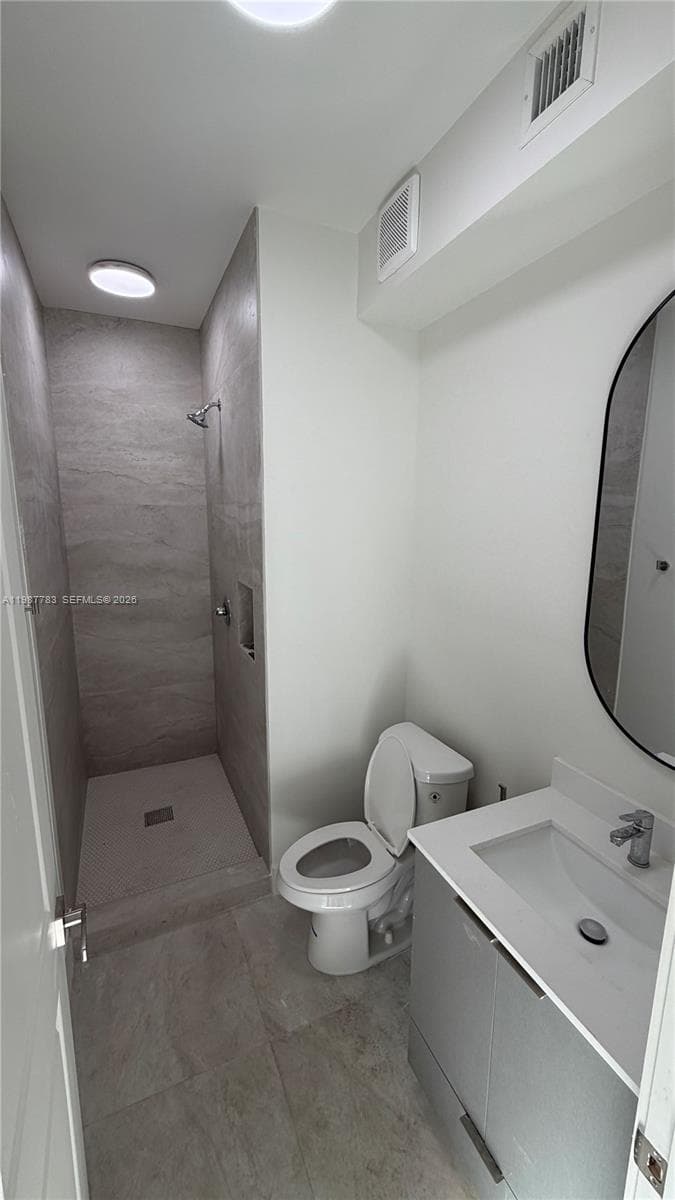 102 PL SW 18340 photo 3