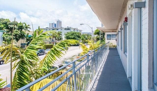 ELISA CONDO · #208 in Miami Beach - Photo 12