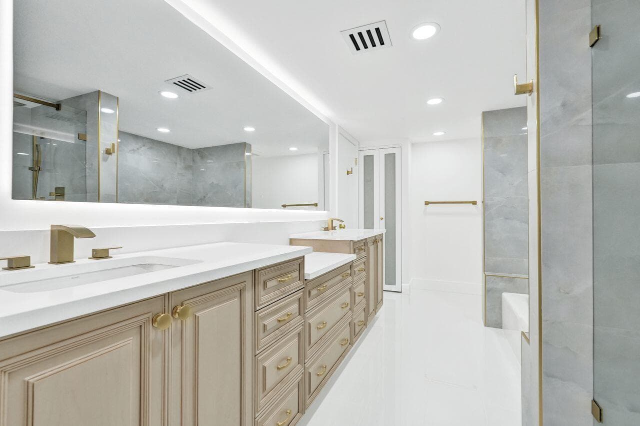 MBR Bathroom