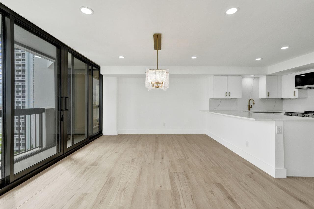 DR/ kitchen