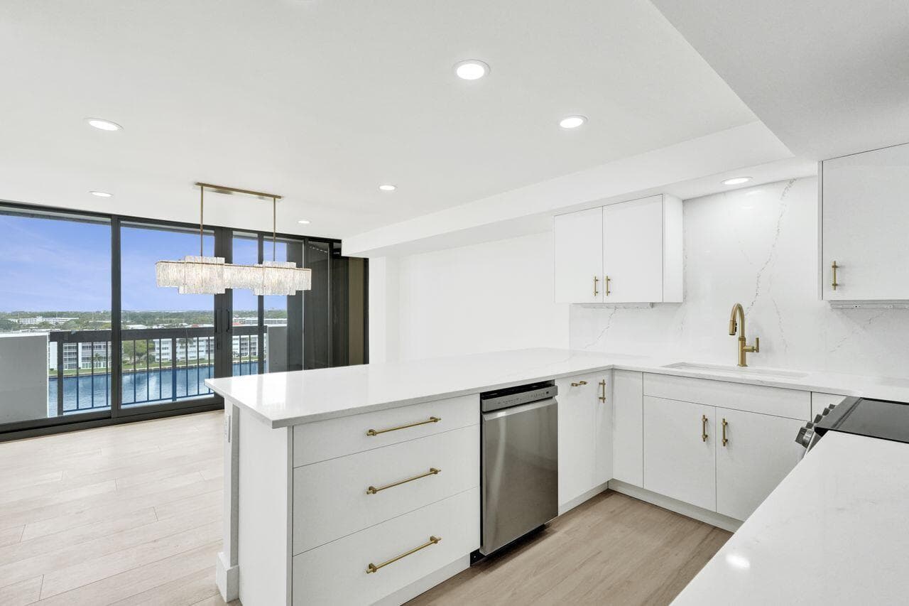 Open Kitchen