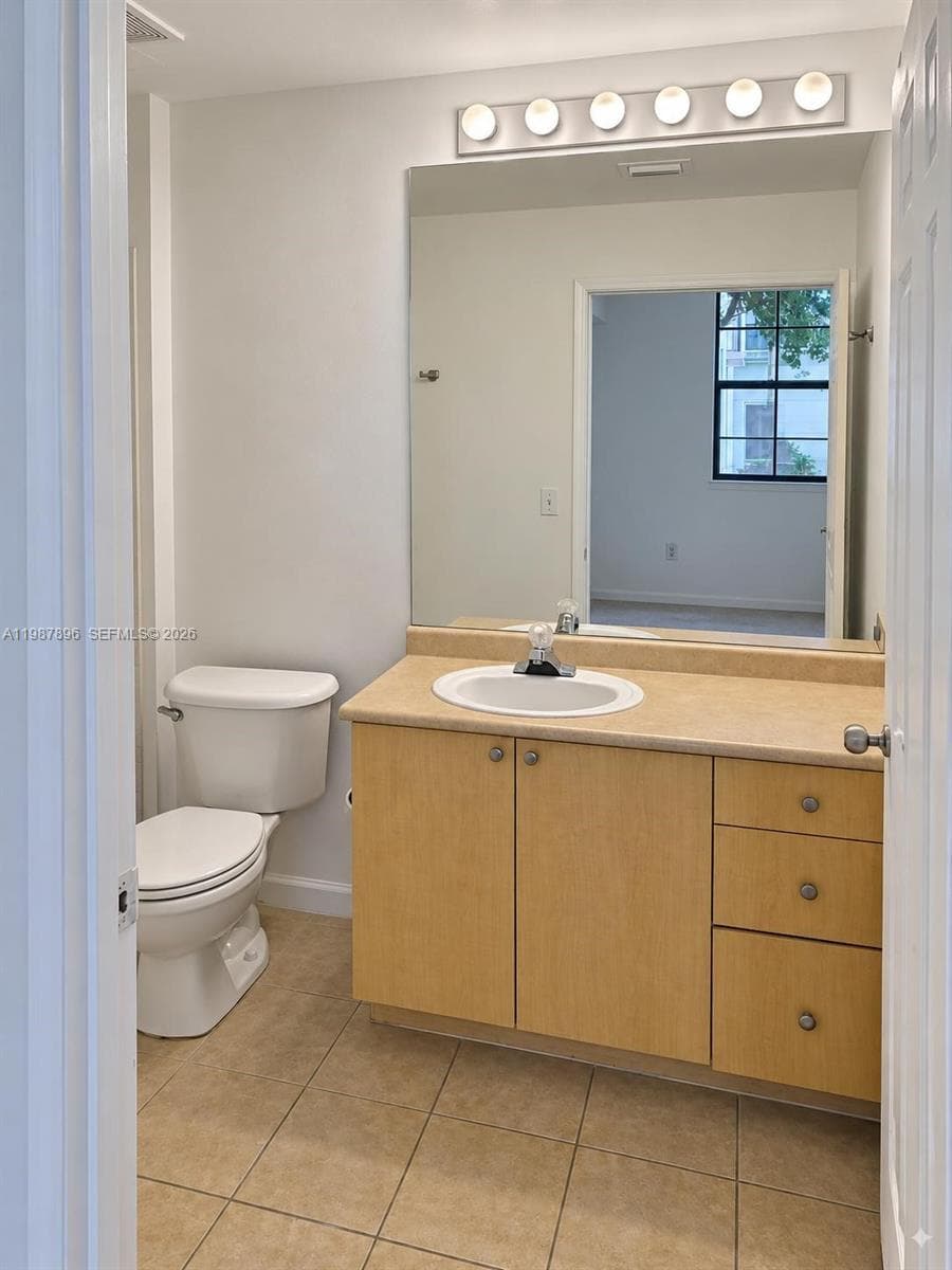 REGENT PARK CONDO · #111A in Hollywood - Photo 22