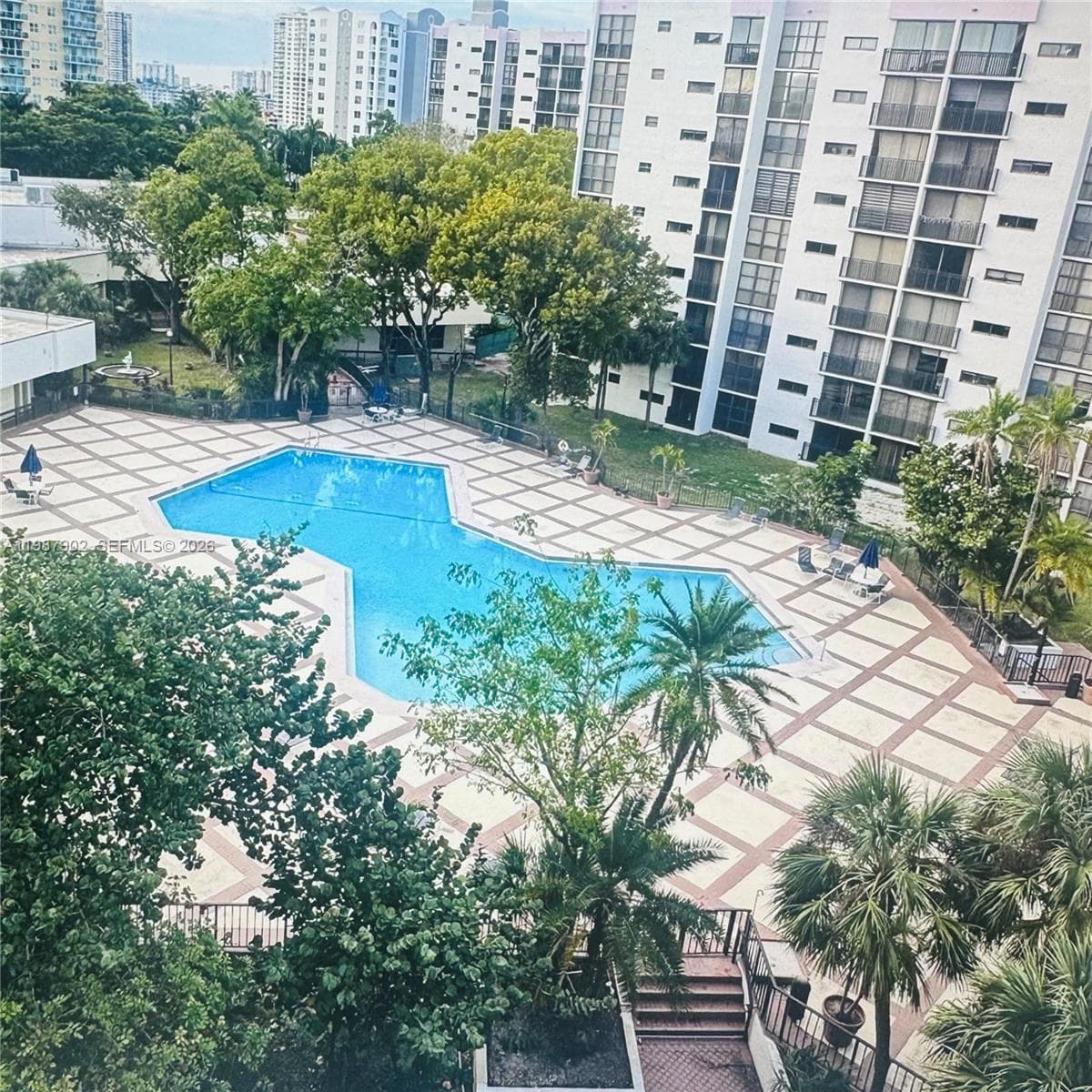 Plaza Of The Americas · #1015 in Sunny Isles Beach - Photo 43