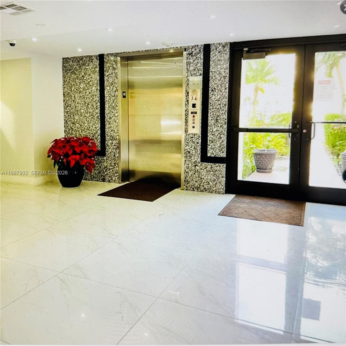 Plaza Of The Americas · #1015 in Sunny Isles Beach - Photo 41