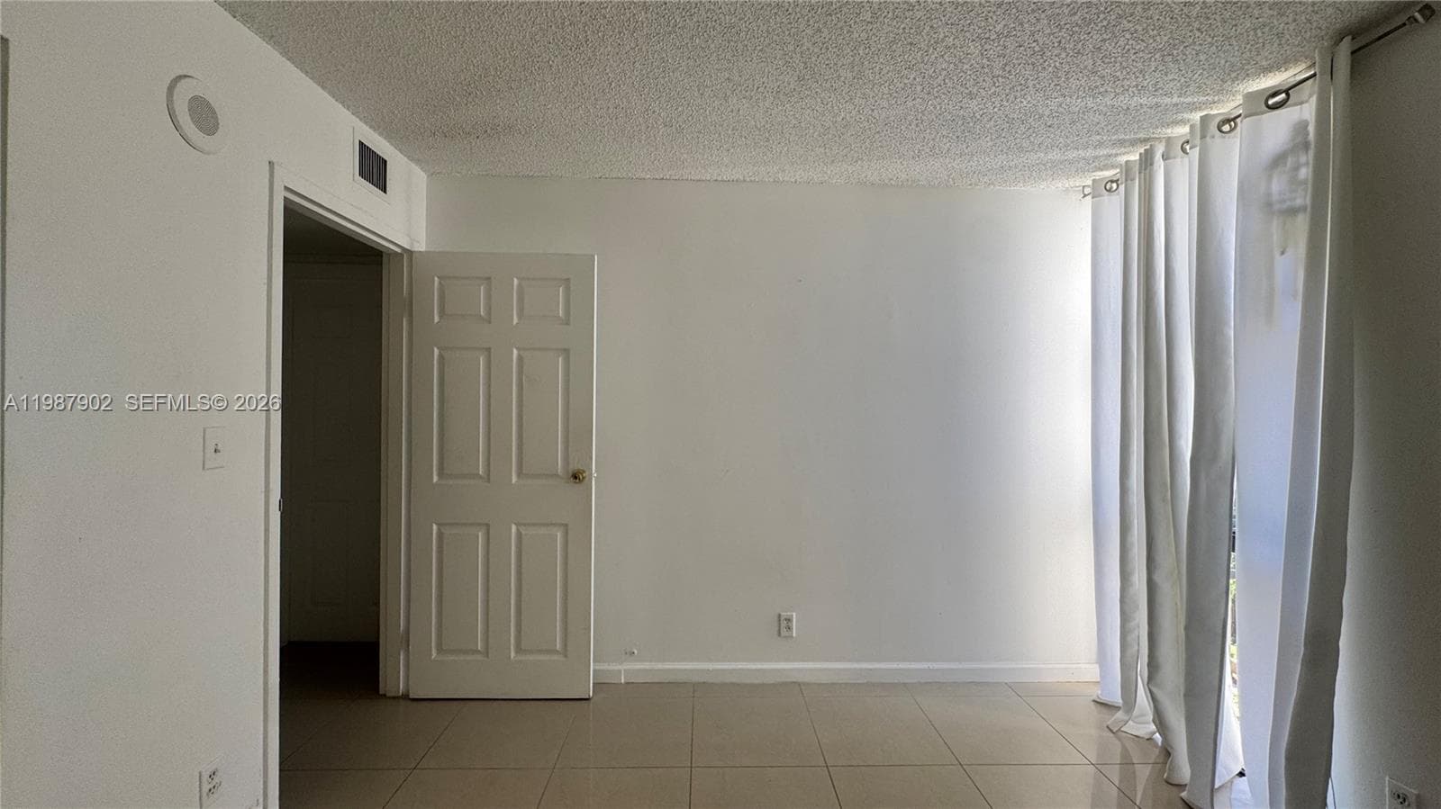 Plaza Of The Americas · #1015 in Sunny Isles Beach - Photo 29