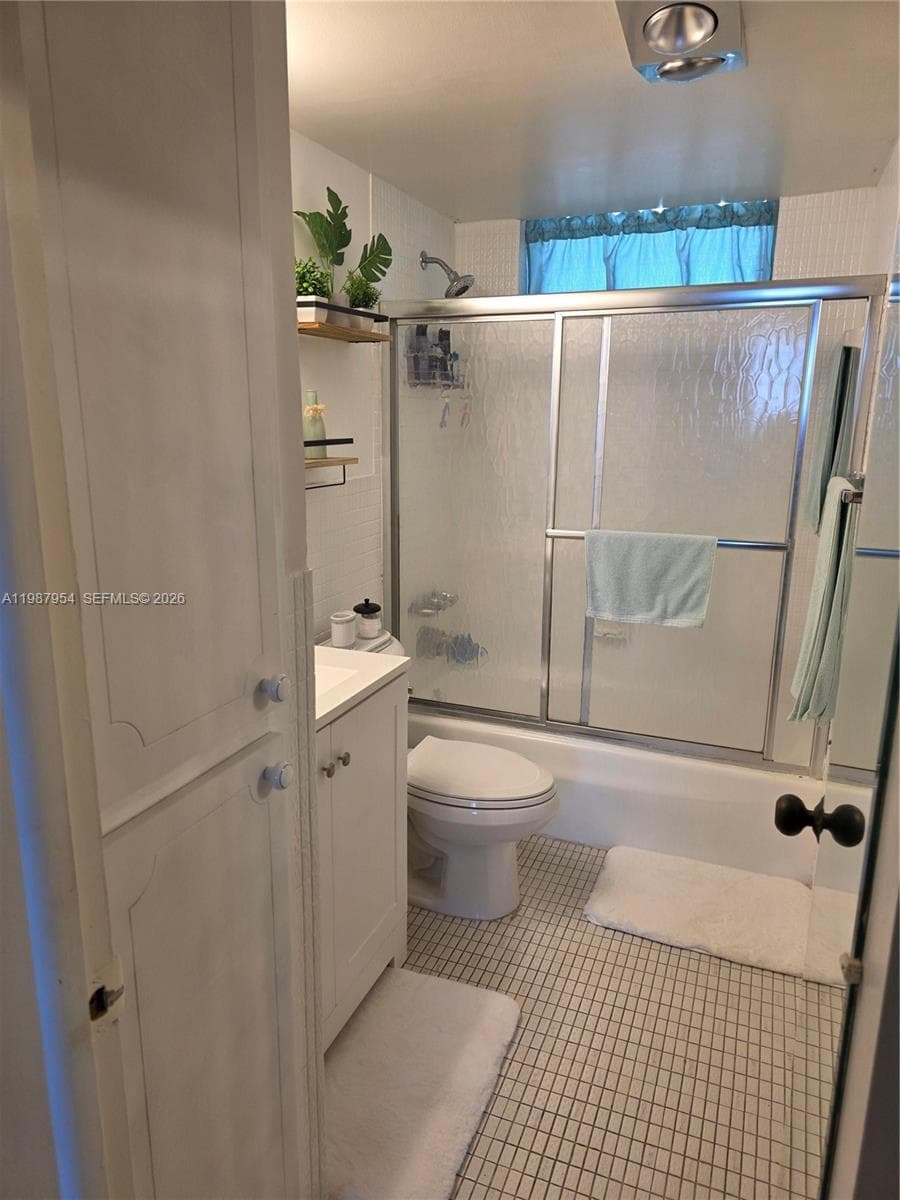 POINT EAST SEC II CONDO · #F605 in Aventura - Photo 17