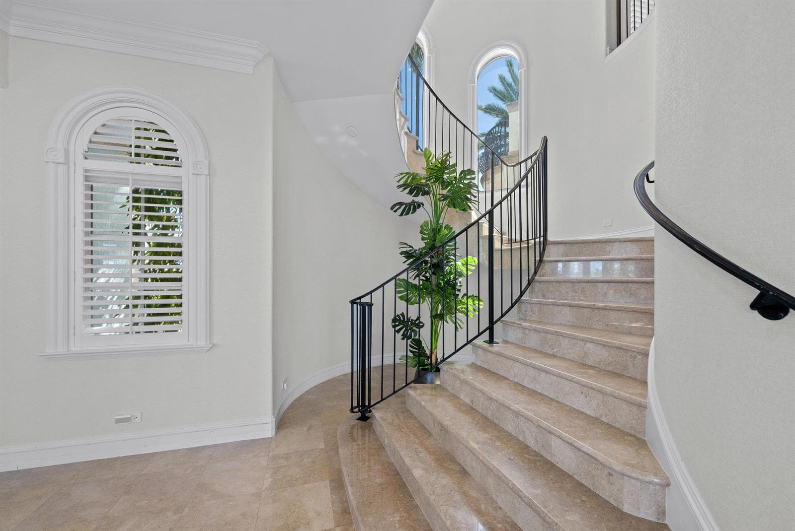 2593 SE 8th St-7