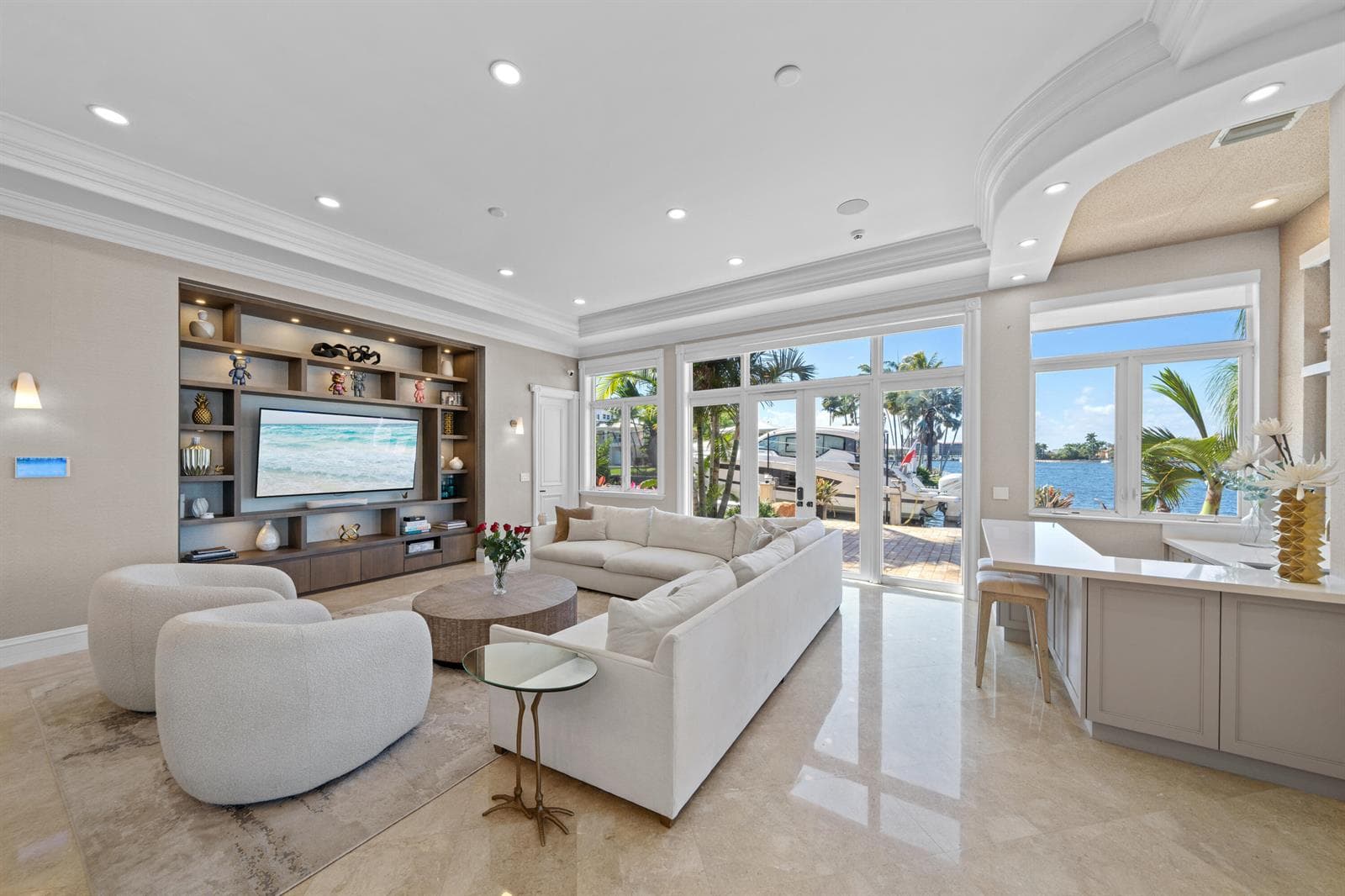2593 SE 8th St-47
