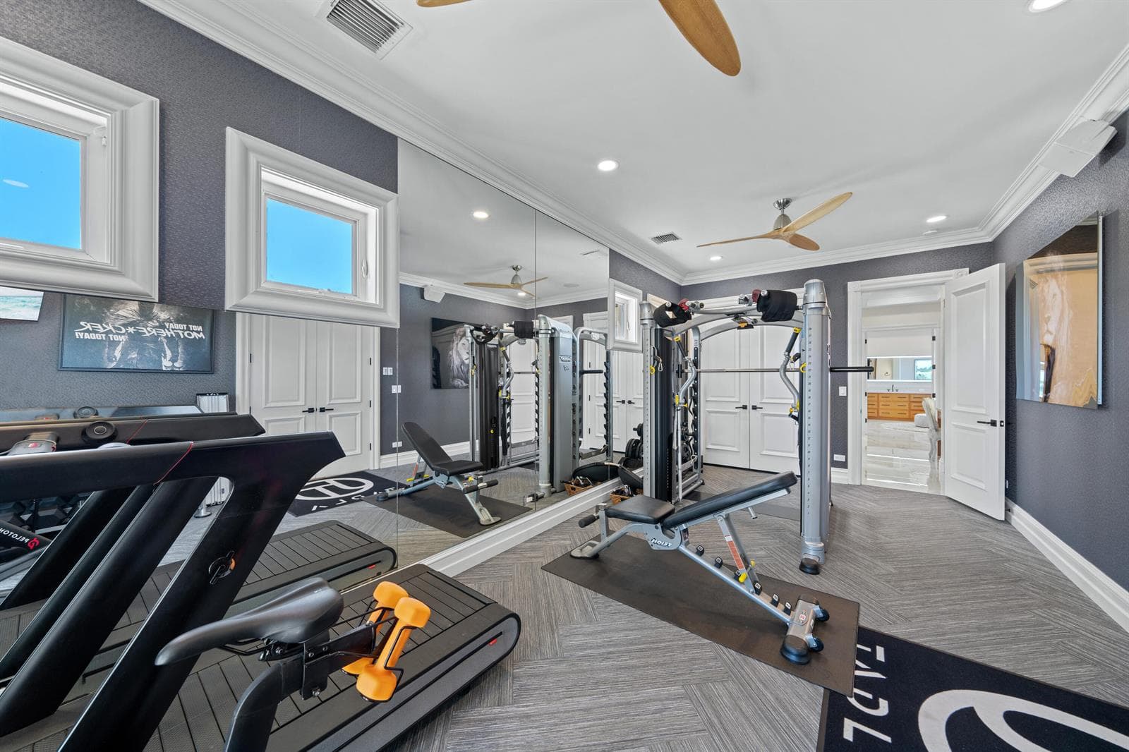 2593 SE 8th St-31