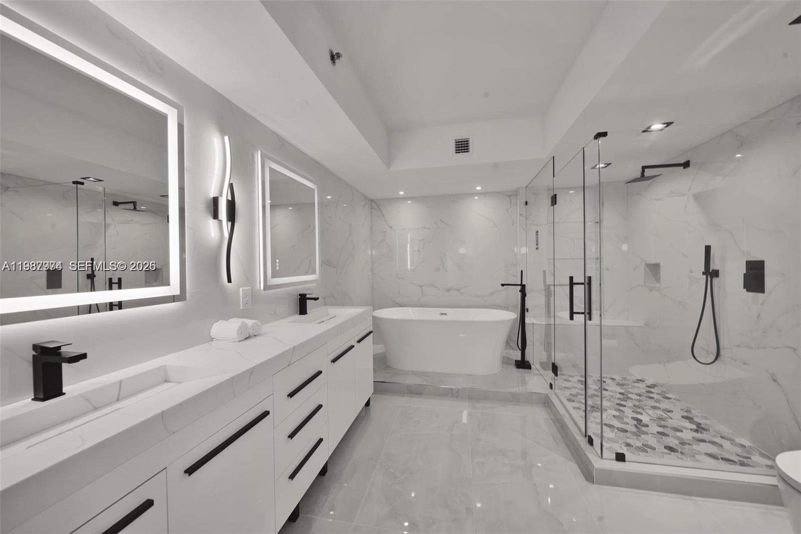 BEACH CLUB TWO CONDO · #4704 in Hallandale Beach - Photo 17