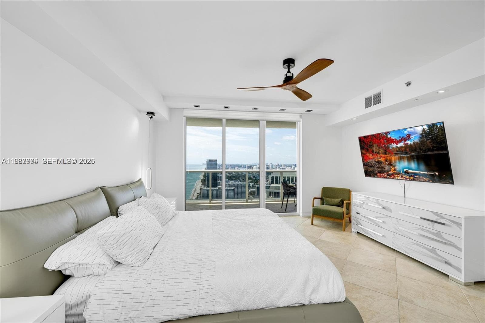 BEACH CLUB TWO CONDO · #4704 in Hallandale Beach - Photo 22