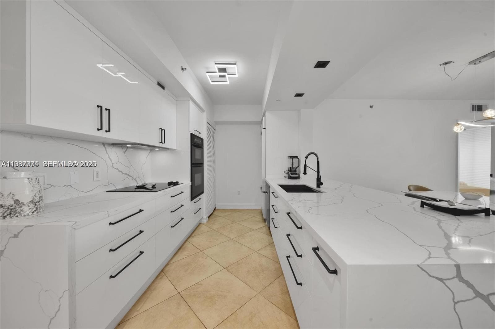 BEACH CLUB TWO CONDO · #4704 in Hallandale Beach - Photo 1