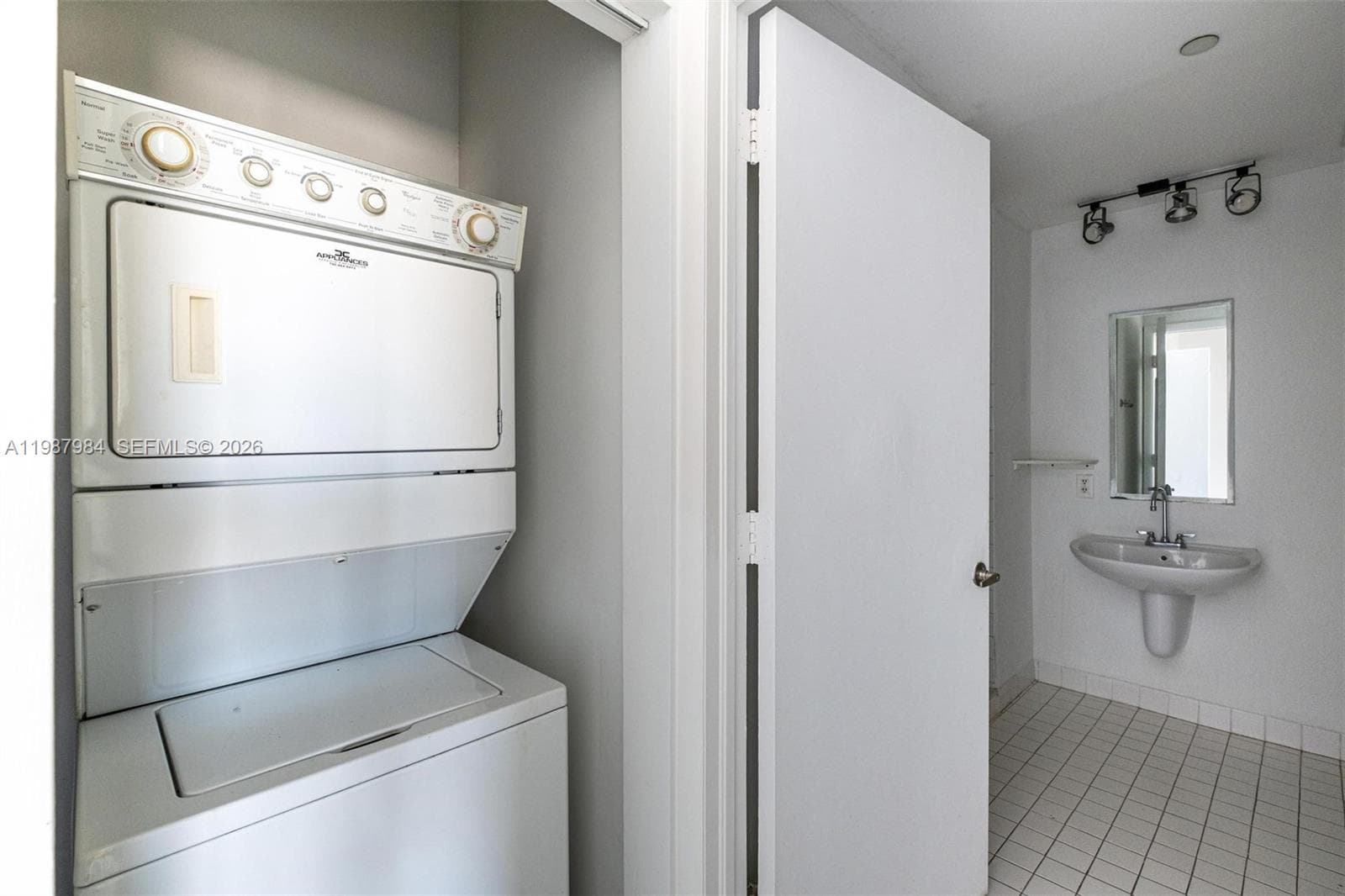 NEO LOFTS CONDO · #609 in Miami - Photo 5