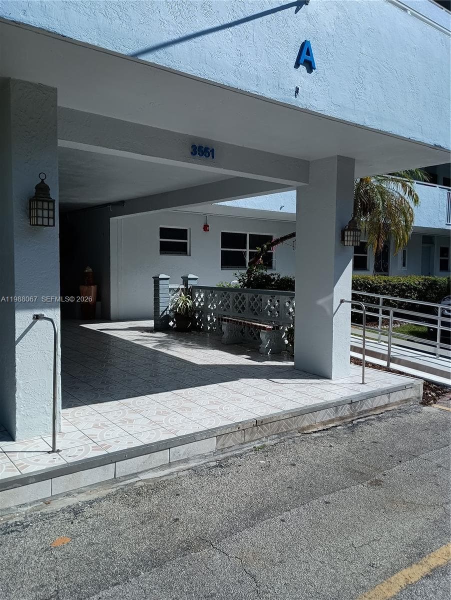 Eden Isles Condo · #310 in North Miami Beach - Photo 2
