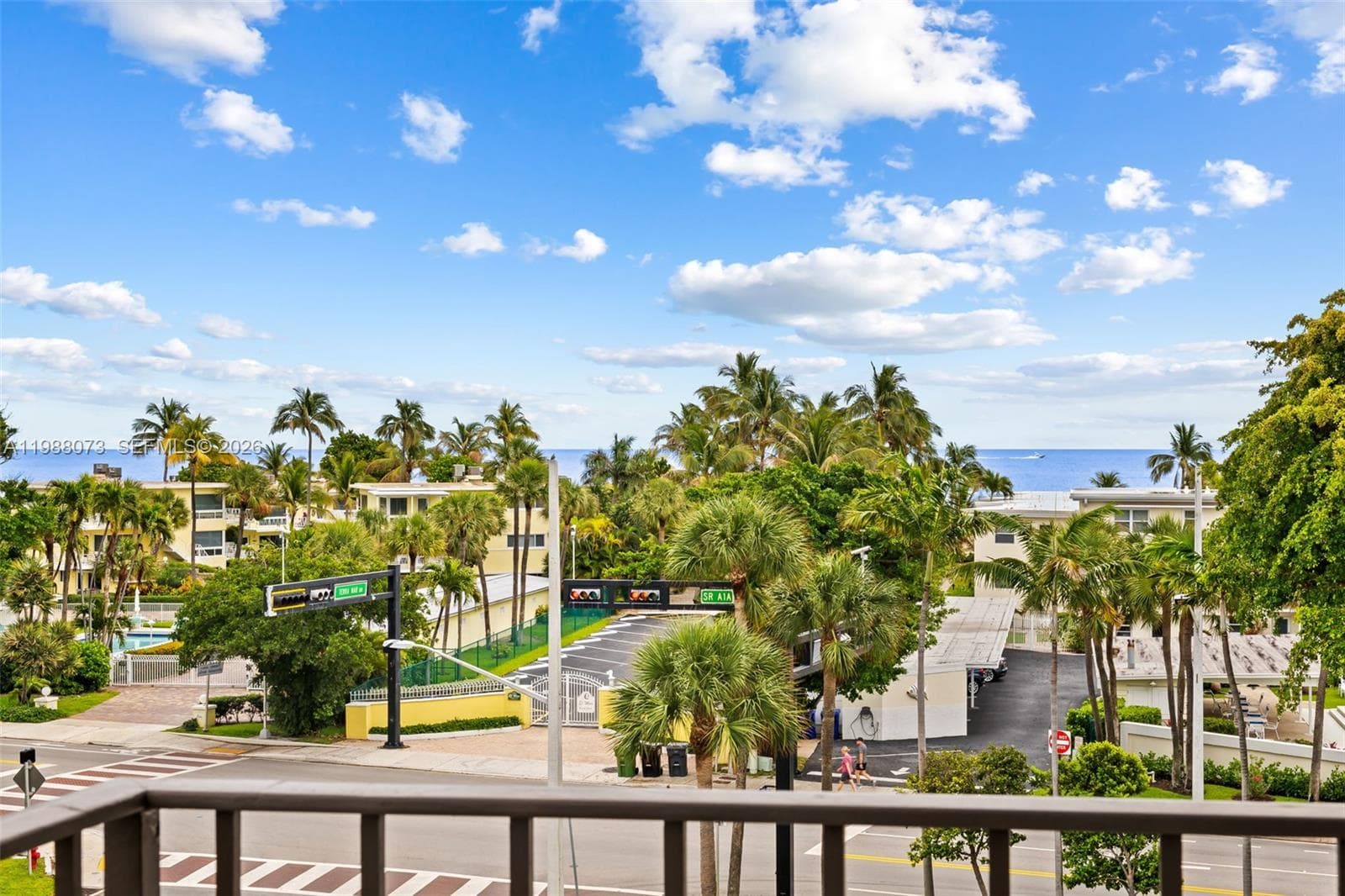 EMERALD TOWER · #407 in Pompano Beach - Photo 28