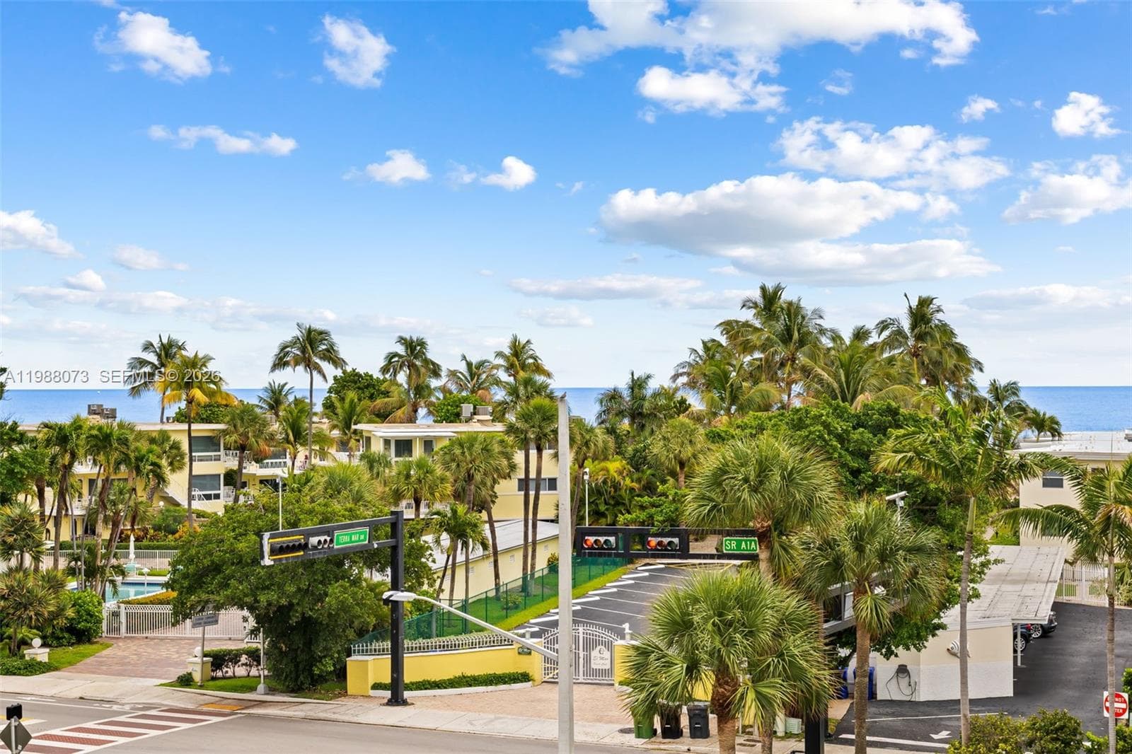 EMERALD TOWER · #407 in Pompano Beach - Photo 29