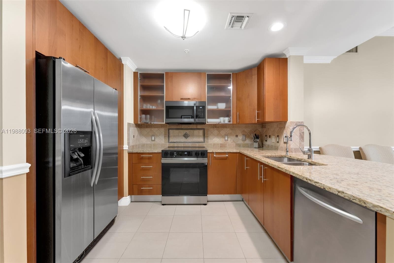 OCEAN MARINE YACHT CLUB · #604 in Hallandale Beach - Photo 2